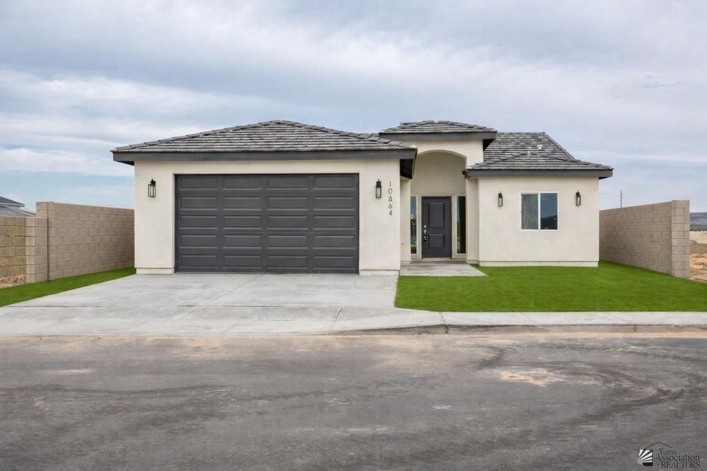 10858 E 46 Pl, Yuma, AZ 85367