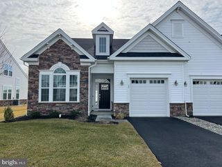17 NATURE WAY, Mount Holly, NJ 08060
