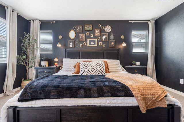 5320 Cumberland Dr, Roseville, CA 95747