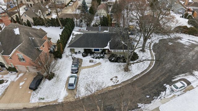 1009 Hastings Street, Park Ridge, IL 60068