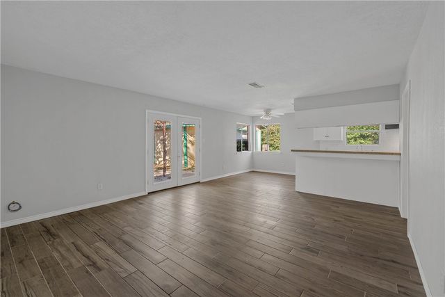 8 Fountain Bleau, Hilltop Lakes, TX 77871