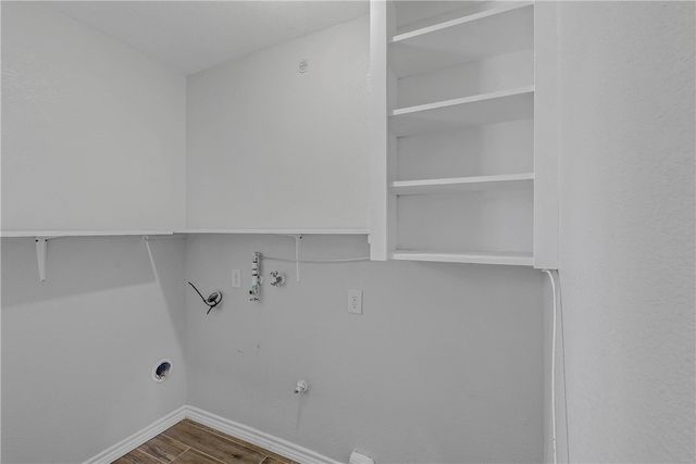 8 Fountain Bleau, Hilltop Lakes, TX 77871