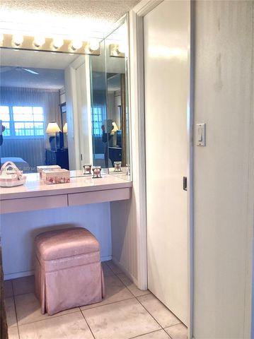 3300 N Palm Aire Dr 504, Pompano Beach, FL 33069