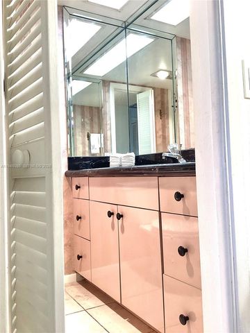 3300 N Palm Aire Dr 504, Pompano Beach, FL 33069