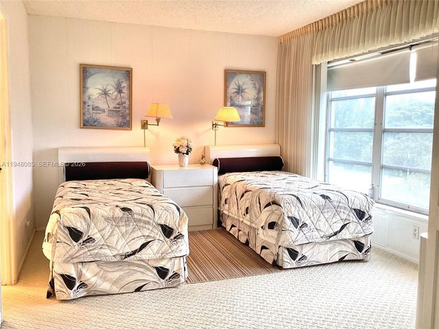 3300 N Palm Aire Dr 504, Pompano Beach, FL 33069