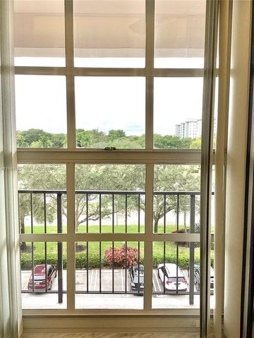 3300 N Palm Aire Dr 504, Pompano Beach, FL 33069