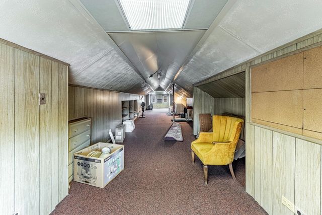 7533 N Ridge Boulevard, Chicago, IL 60645