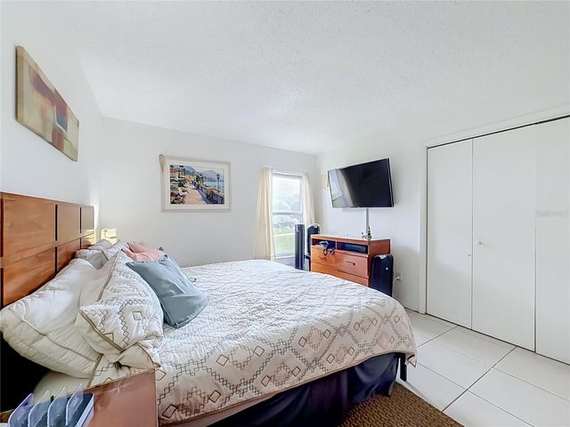 915 W OAK RIDGE ROAD A, Orlando, FL 32809