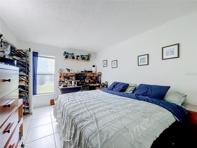 915 W OAK RIDGE ROAD A, Orlando, FL 32809