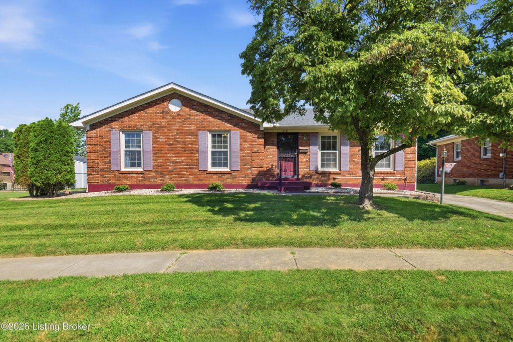 4101 Landside Dr, Louisville, KY 40220