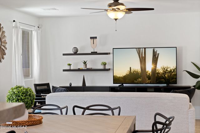 4735 W Countryside Way, Tucson, AZ 85742