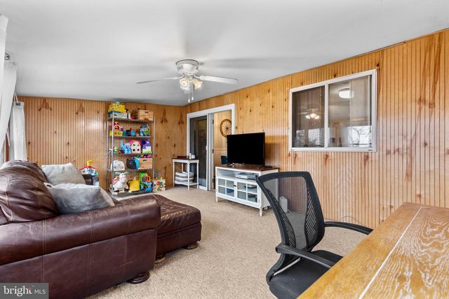 20 BAYBERRY DR, Mechanicsburg, PA 17050