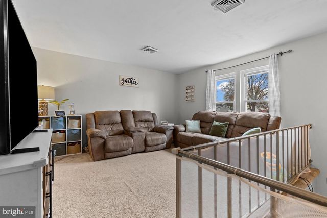 20 BAYBERRY DR, Mechanicsburg, PA 17050