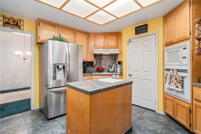 4034 Via Constance, Lancaster, CA 93536