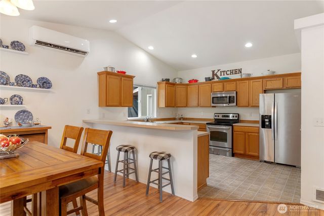 430 E Herron Drive, Shelton, WA 98584
