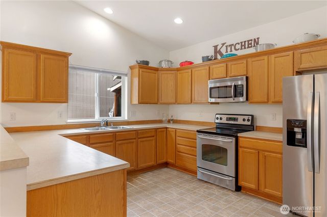 430 E Herron Drive, Shelton, WA 98584