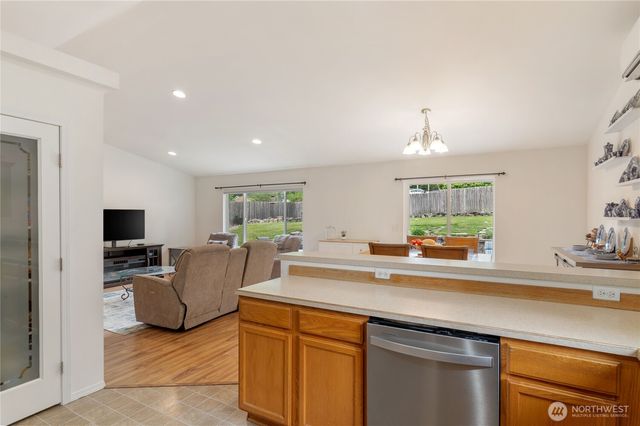 430 E Herron Drive, Shelton, WA 98584