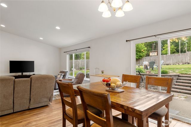 430 E Herron Drive, Shelton, WA 98584