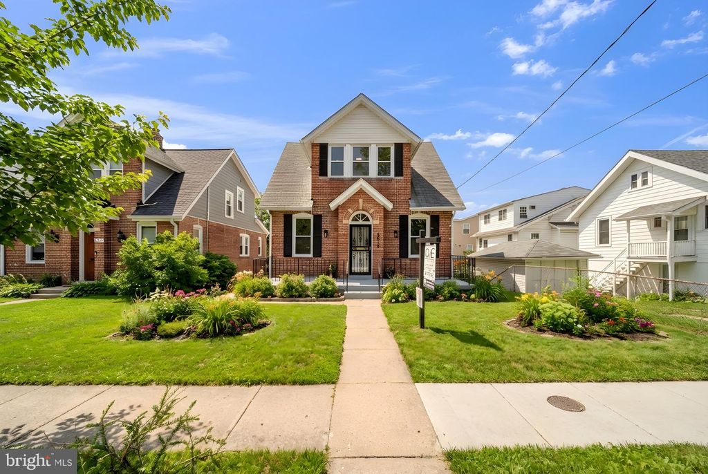 6018 2ND ST NW, Washington, DC 20011