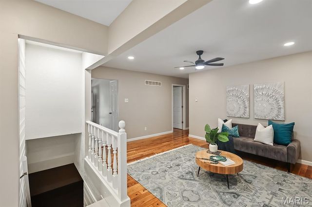 3855 Belcroft Drive, Florissant, MO 63034