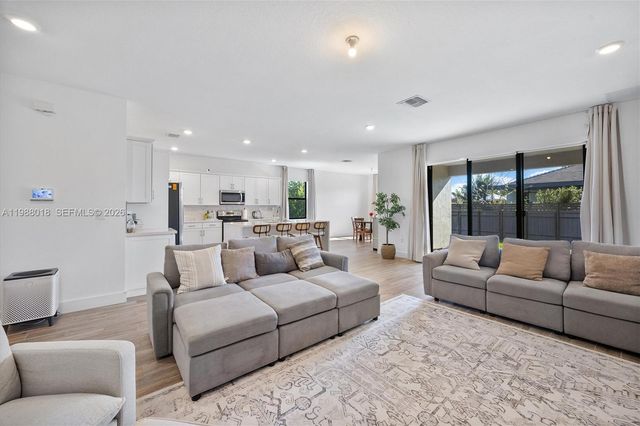 29377 SW 178th Ct, Homestead, FL 33030