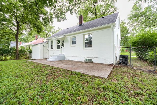 7531 Jarboe Street, Kansas City, MO 64114