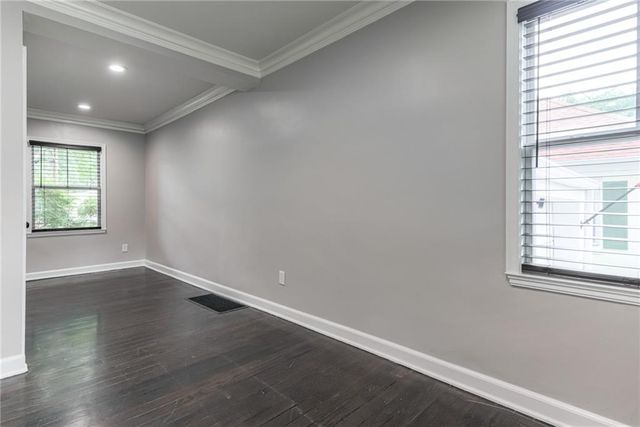 7531 Jarboe Street, Kansas City, MO 64114