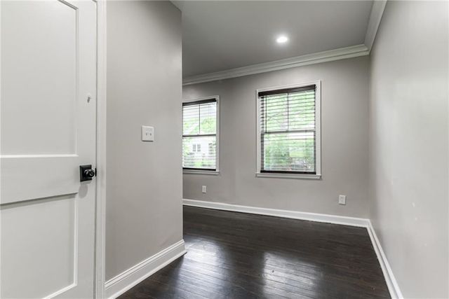 7531 Jarboe Street, Kansas City, MO 64114