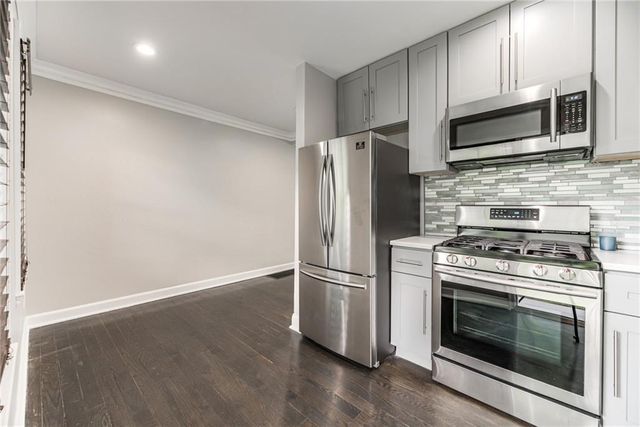 7531 Jarboe Street, Kansas City, MO 64114