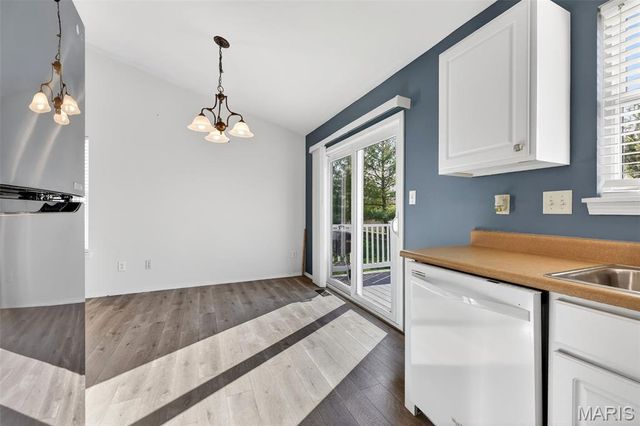 164 Bayhill Village Drive, O'fallon, MO 63368