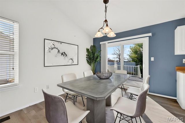 164 Bayhill Village Drive, O'fallon, MO 63368