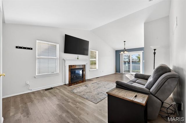 164 Bayhill Village Drive, O'fallon, MO 63368