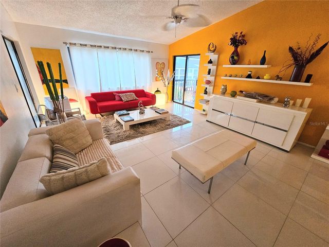 2593 COUNTRYSIDE BOULEVARD 7313, Clearwater, FL 33761