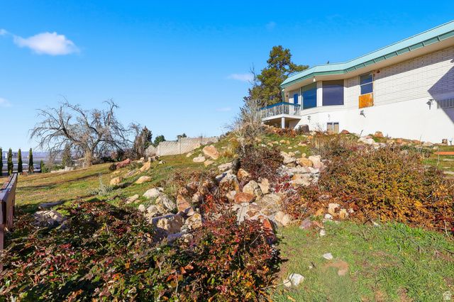 2790 E LANCASTER DR, Salt Lake City, UT 84108