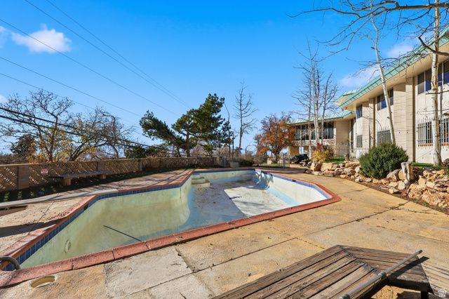 2790 E LANCASTER DR, Salt Lake City, UT 84108