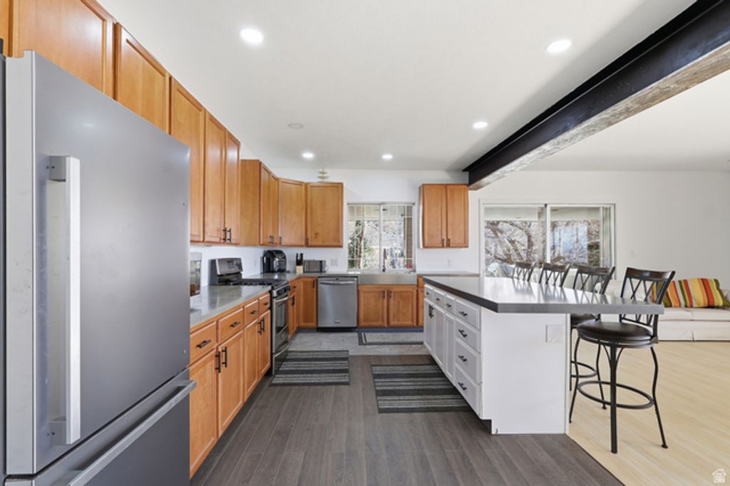 Image 11 of property listing at 2790 E LANCASTER DR, Salt Lake City, UT 84108