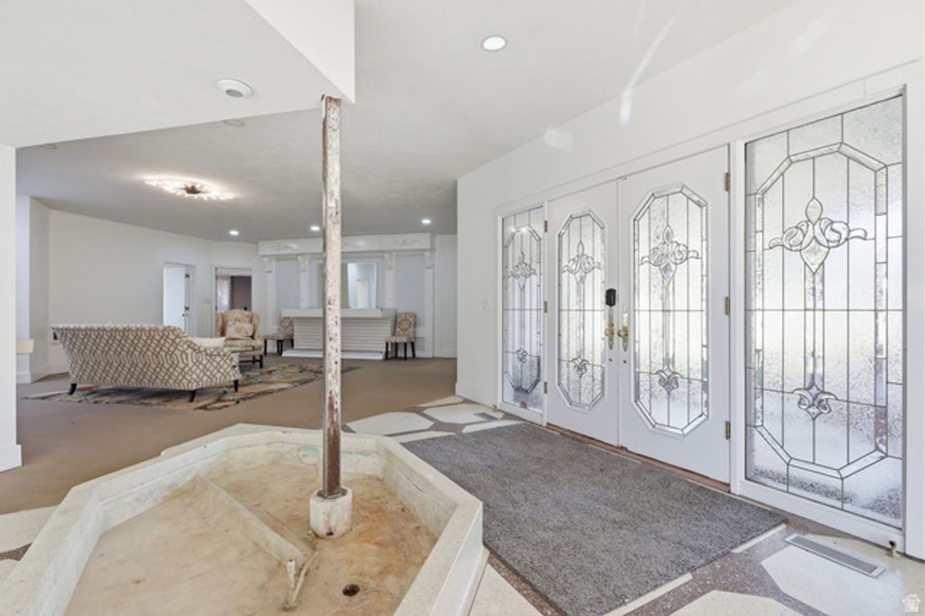 Image 17 of property listing at 2790 E LANCASTER DR, Salt Lake City, UT 84108