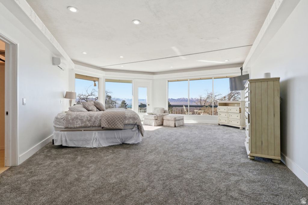 Image 25 of property listing at 2790 E LANCASTER DR, Salt Lake City, UT 84108