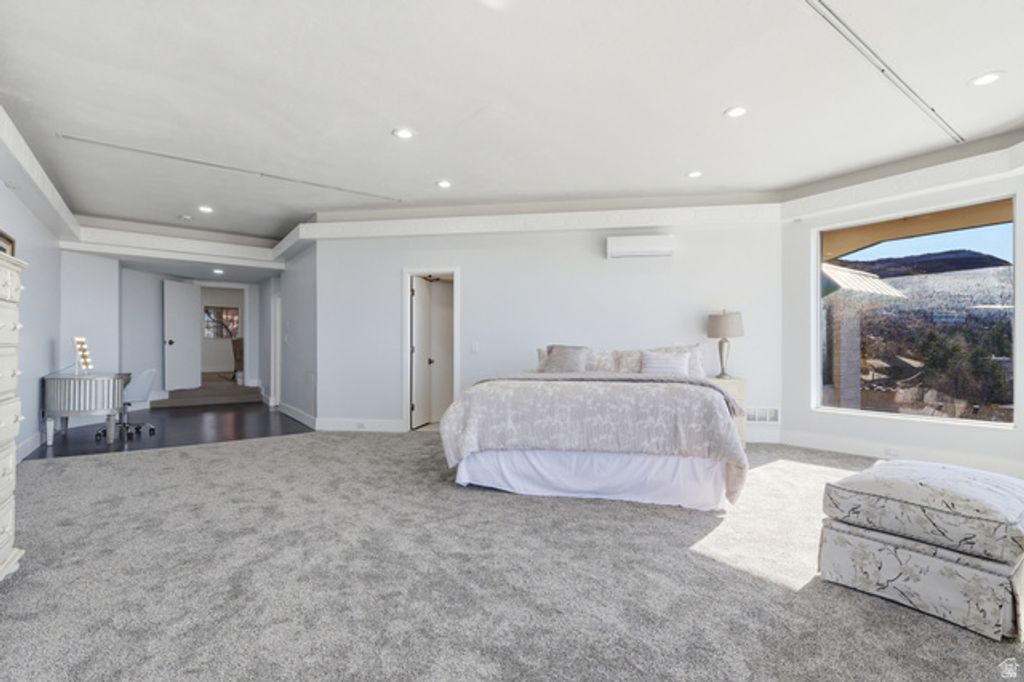 Image 26 of property listing at 2790 E LANCASTER DR, Salt Lake City, UT 84108