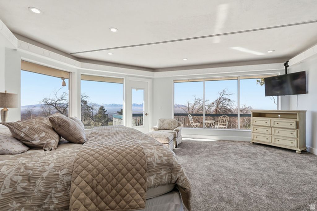Image 27 of property listing at 2790 E LANCASTER DR, Salt Lake City, UT 84108
