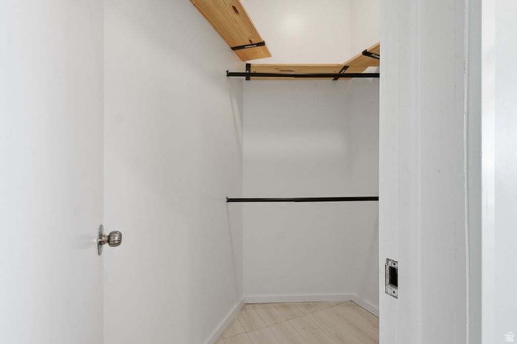 Image 28 of property listing at 2790 E LANCASTER DR, Salt Lake City, UT 84108