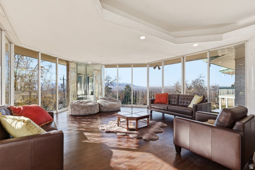 Image 35 of property listing at 2790 E LANCASTER DR, Salt Lake City, UT 84108