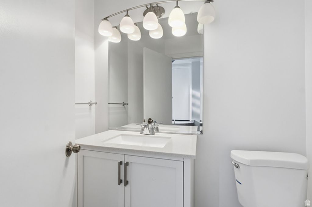 Image 40 of property listing at 2790 E LANCASTER DR, Salt Lake City, UT 84108
