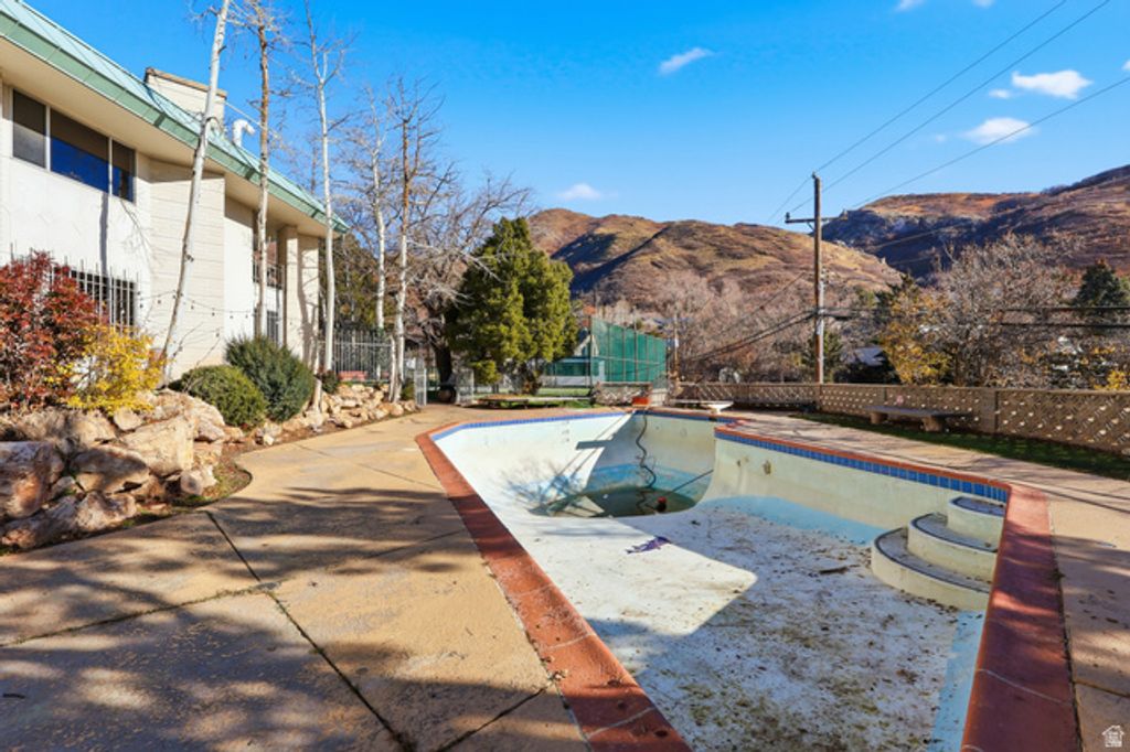 Image 51 of property listing at 2790 E LANCASTER DR, Salt Lake City, UT 84108