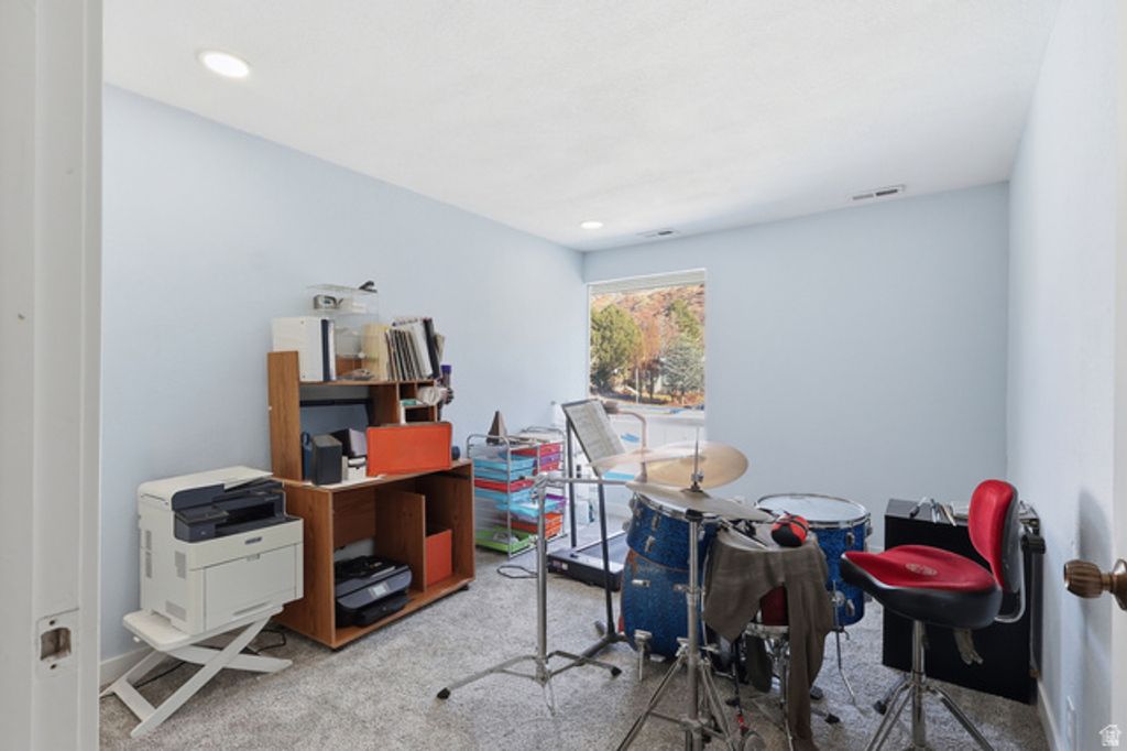 Image 63 of property listing at 2790 E LANCASTER DR, Salt Lake City, UT 84108