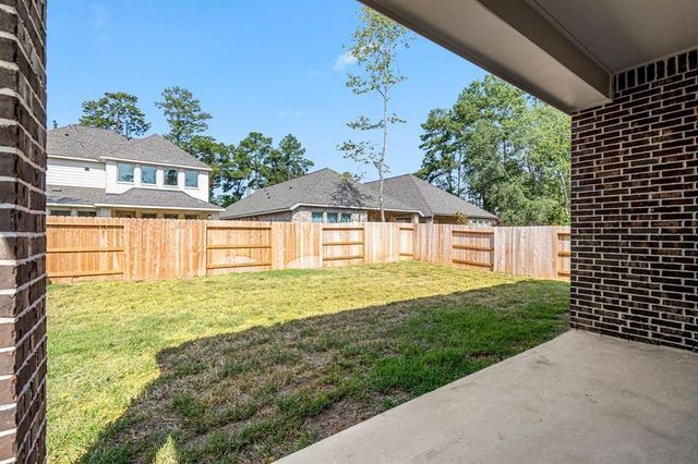 428 Texoma Plains Drive, Conroe, TX 77384