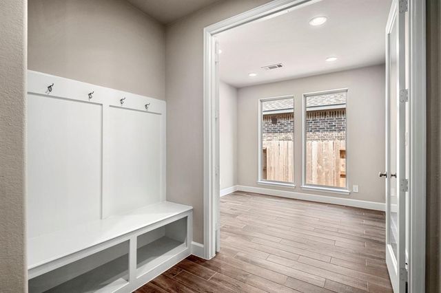 428 Texoma Plains Drive, Conroe, TX 77384