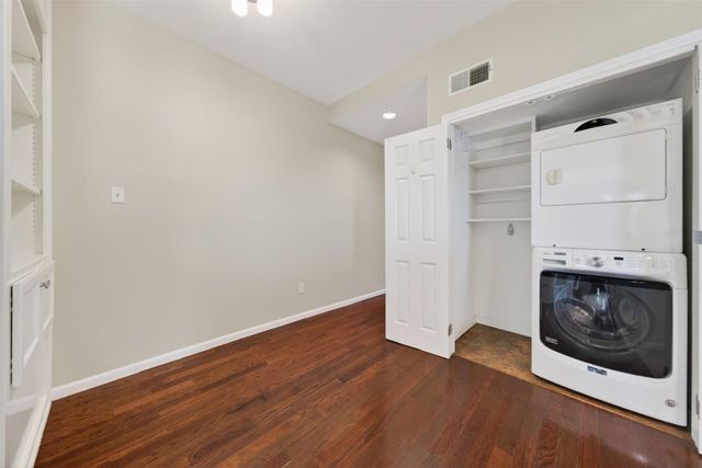 132 April Point Drive S, Conroe, TX 77356