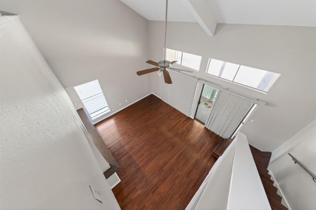 132 April Point Drive S, Conroe, TX 77356