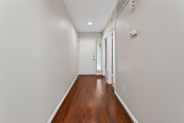 132 April Point Drive S, Conroe, TX 77356